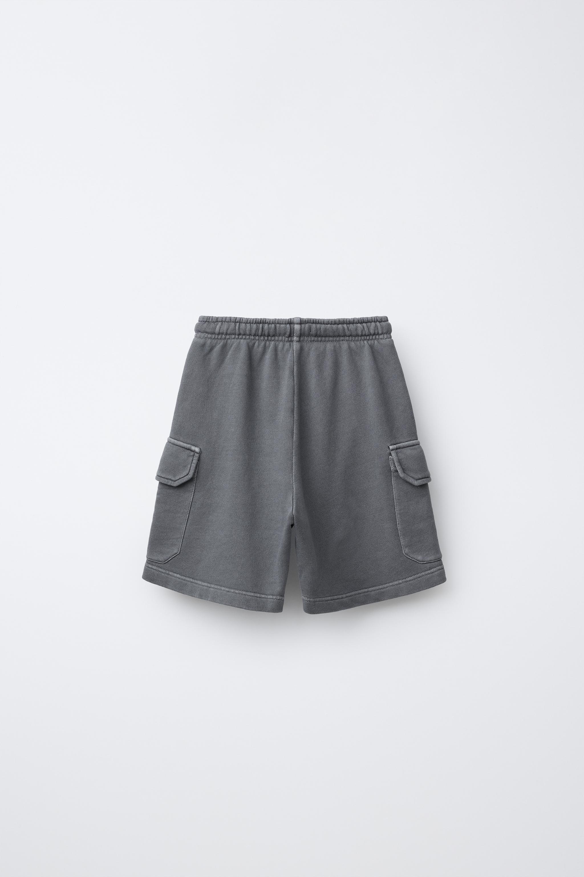 SHORT SLEEVE SWEATSHIRT AND CARGO BERMUDA SET